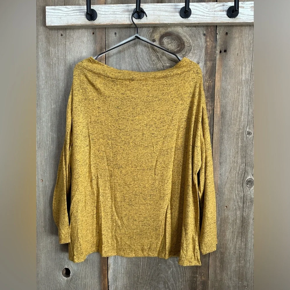 Fantastic Fawn Off The Shoulder Sweater in Mustard Yellow Size Small